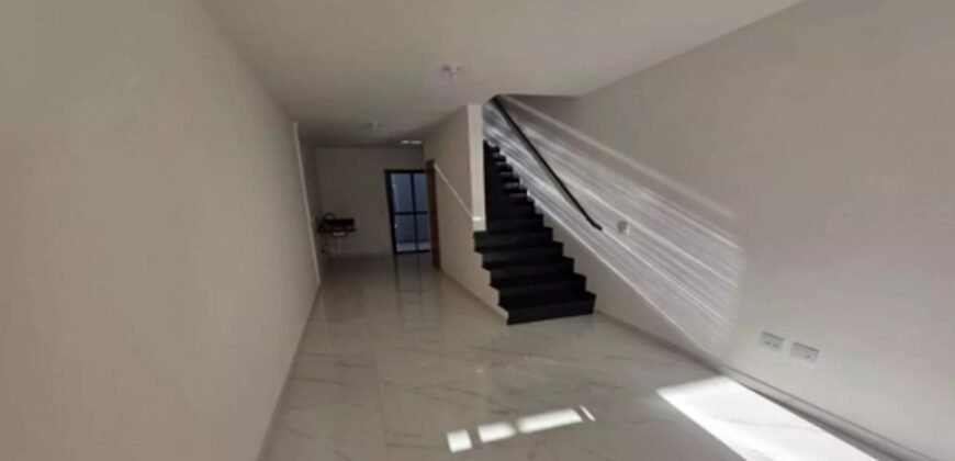 Sobrado 3 dormitórios na Vila Ré | Suíte + 2 vagas | 15 min do metrô Patriarca